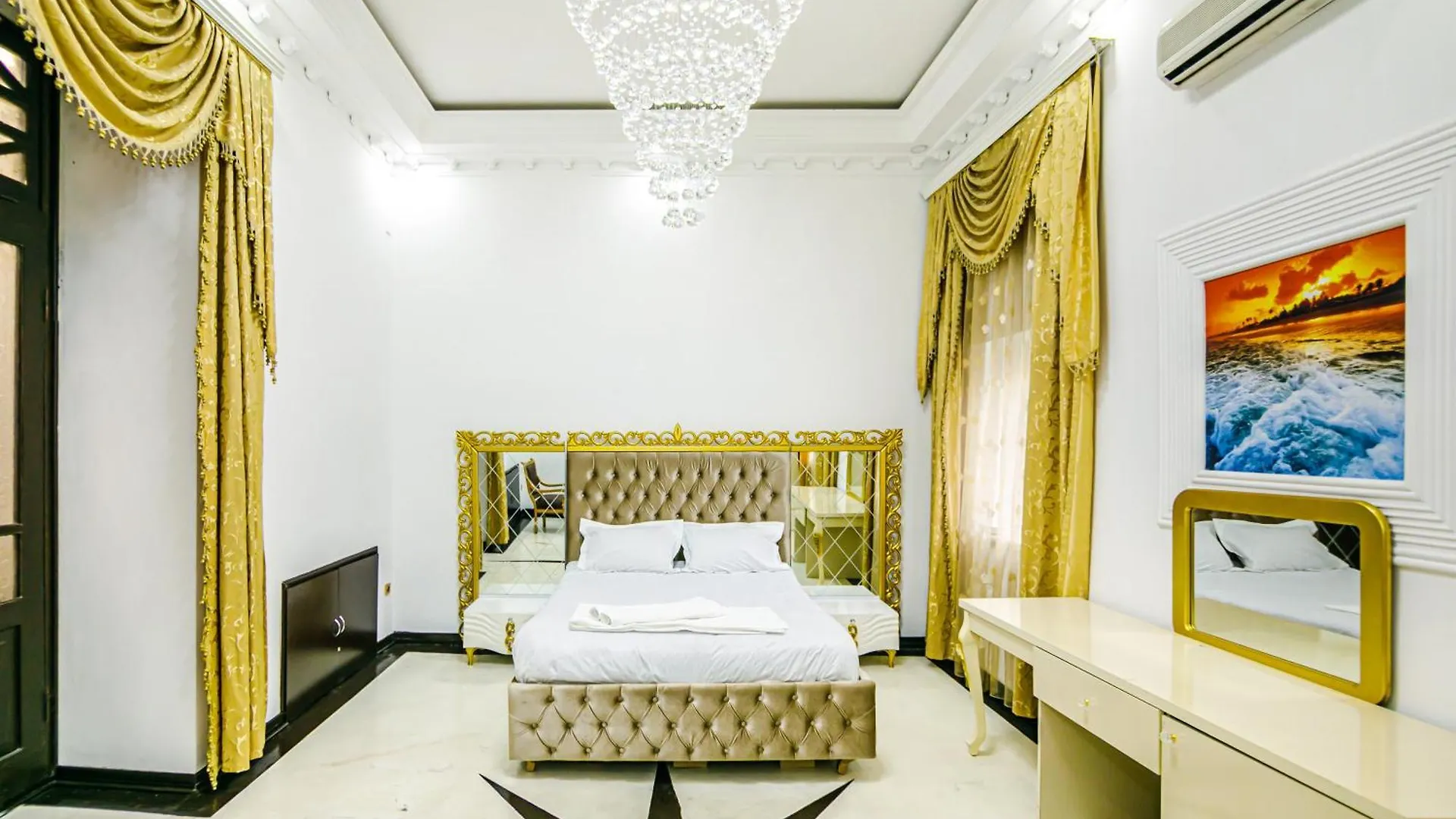 4Big Family Apartment Baku 0*,